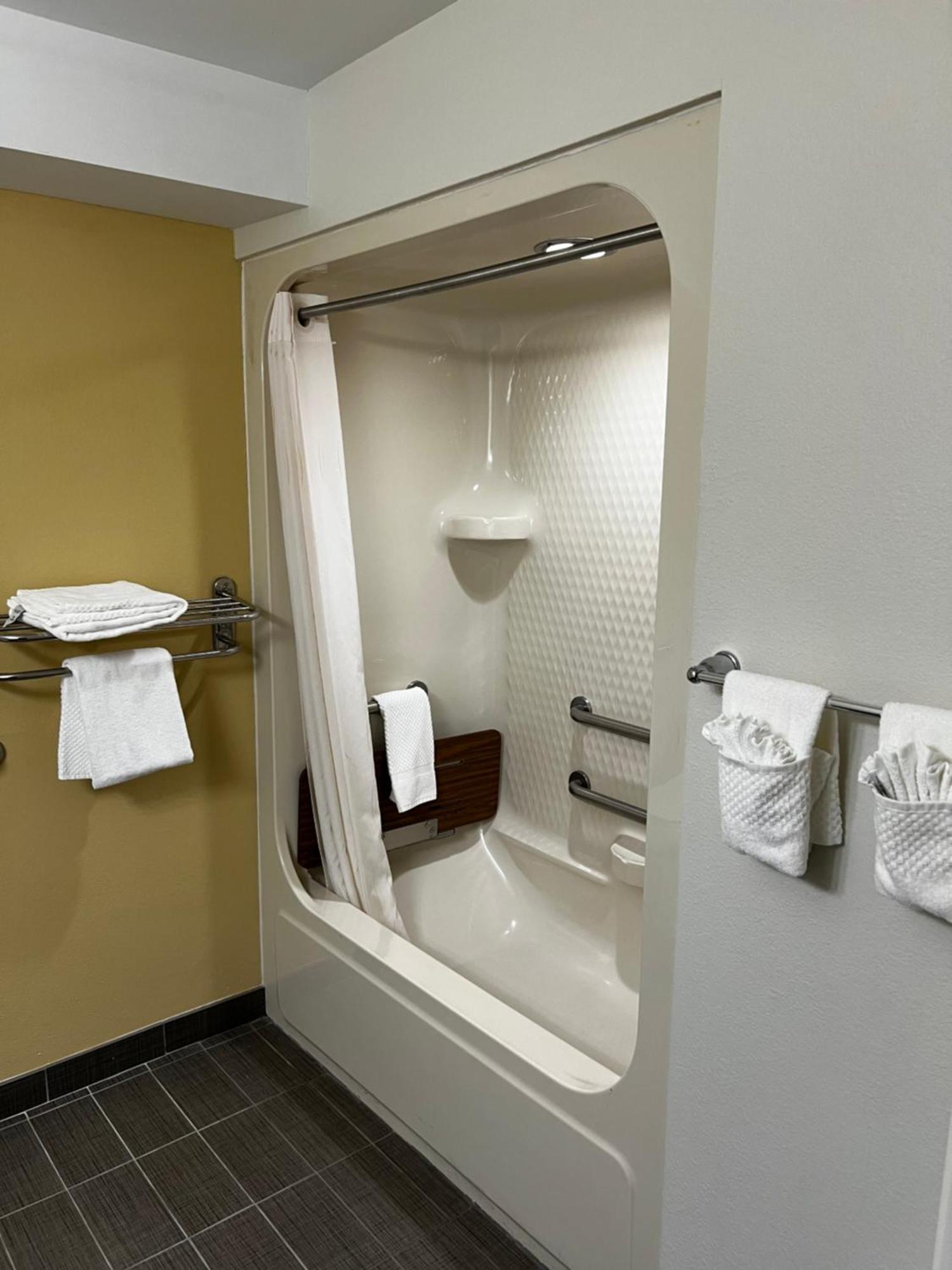 Sleep Inn Tinley Park I-80 Near Amphitheatre-Convention Center מראה חיצוני תמונה